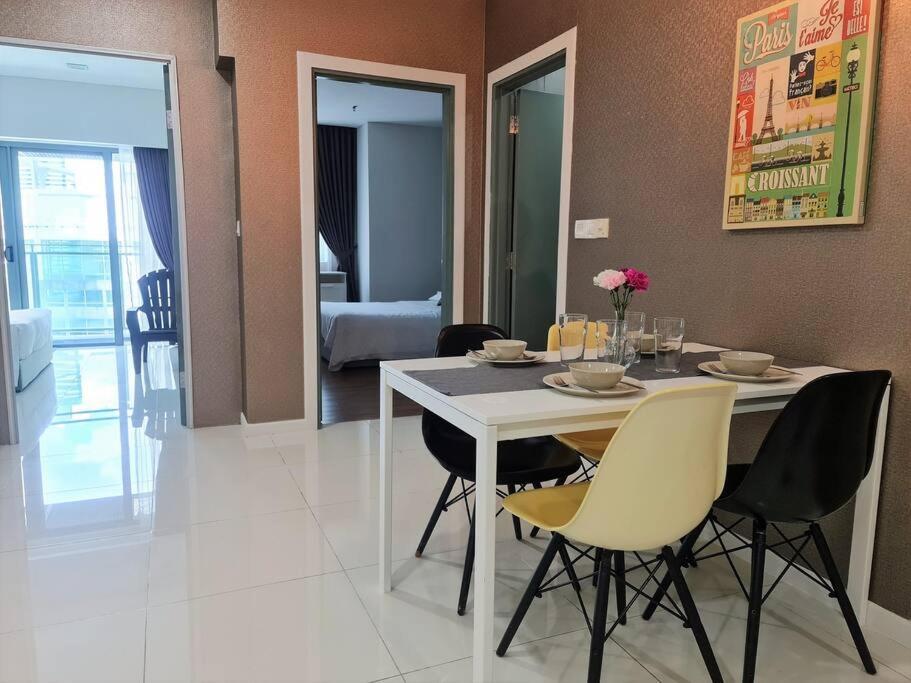 Summer Suites Apartment @Klcc By Sarah'S Lodge Kuala Lumpur Esterno foto